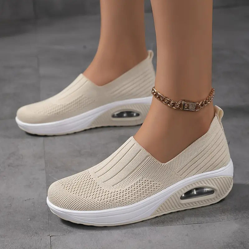 さき | 軽量エアクッションスニーカー