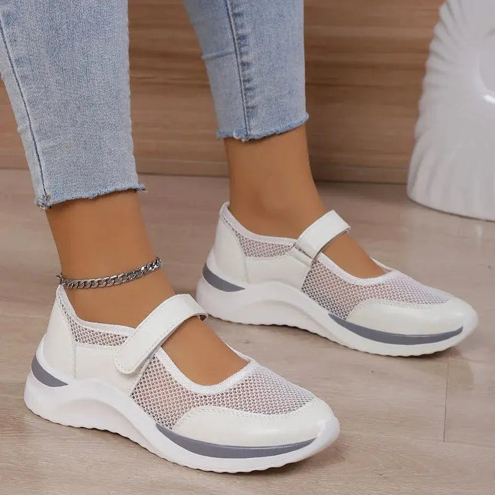 りこ | 軽量メッシュスニーカー